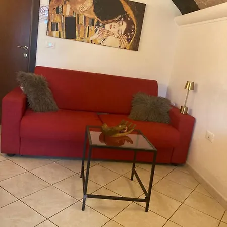 Apartment Casa Vacanze Ramona Il Covo Di Klimt Coppito