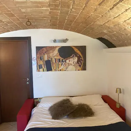 Casa Vacanze Ramona Il Covo Di Klimt Apartment
